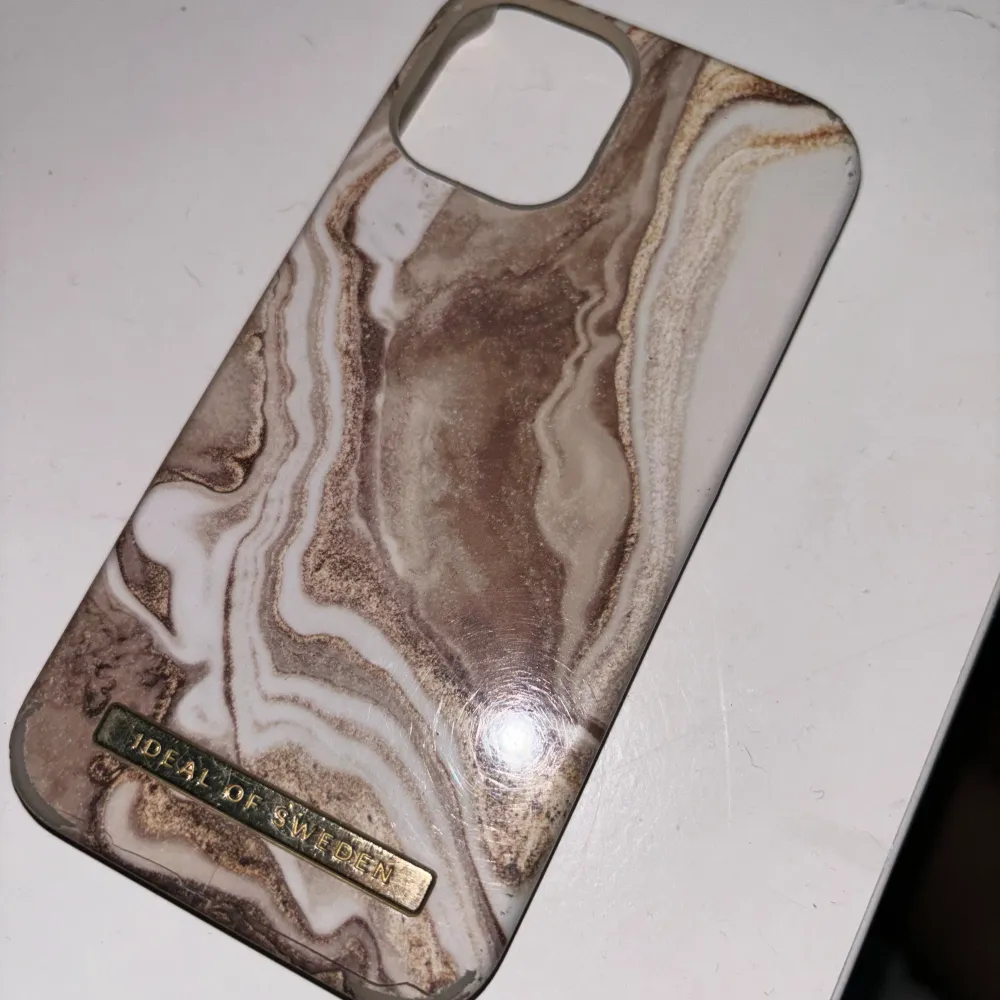 Ideal of Sweden “golden sand marble” skal för iPhone 12 mini. Säljer då jag har en ny telefon som inte passar skalet!💞. Övrigt.