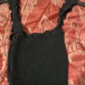 Svart linne - Använd 2 gånger 