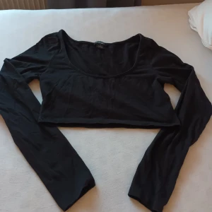 Långärmad magtröja - Mycket bra skicka Använd ca en gång