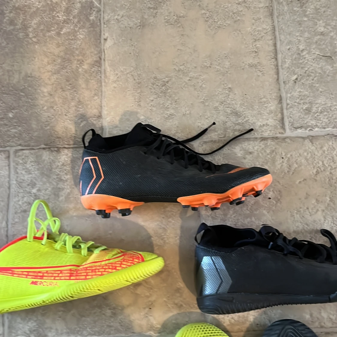 Fotbollskor  - 91