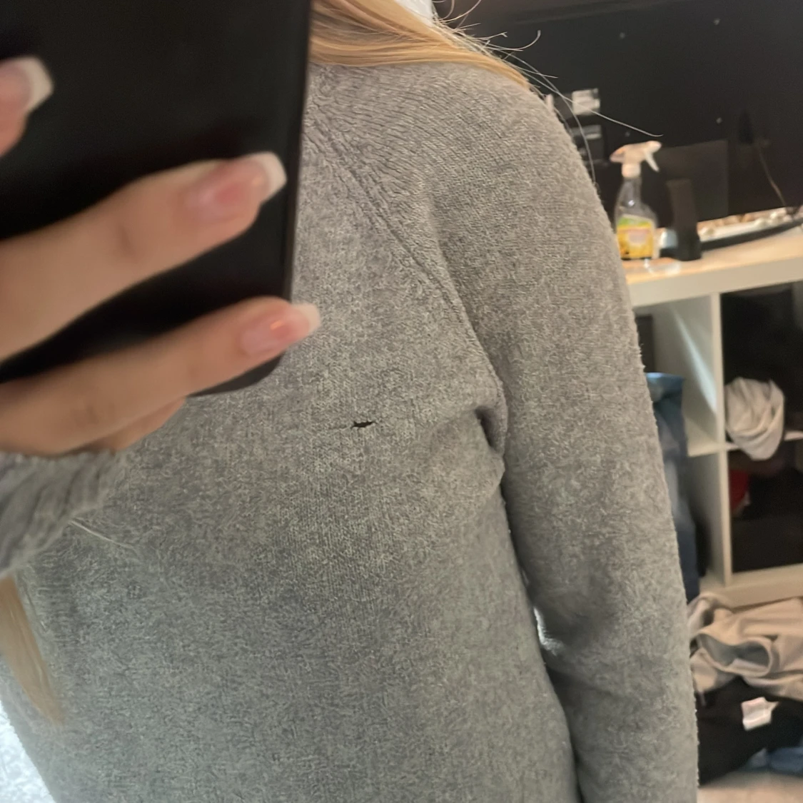 Stickad grå tröja - 91