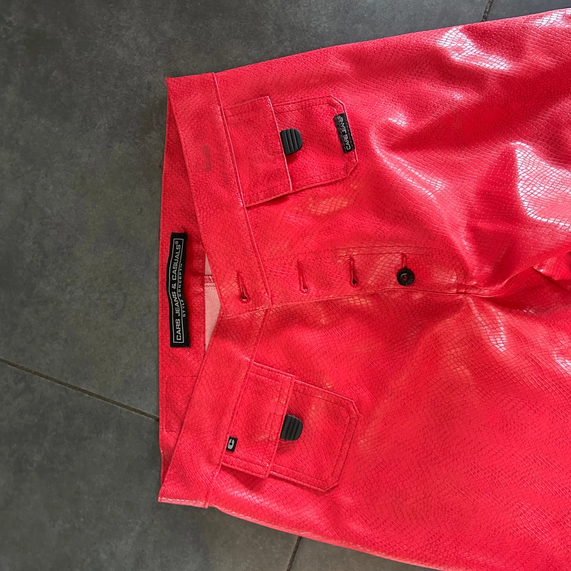 Skitcoola röda byxor  - 91