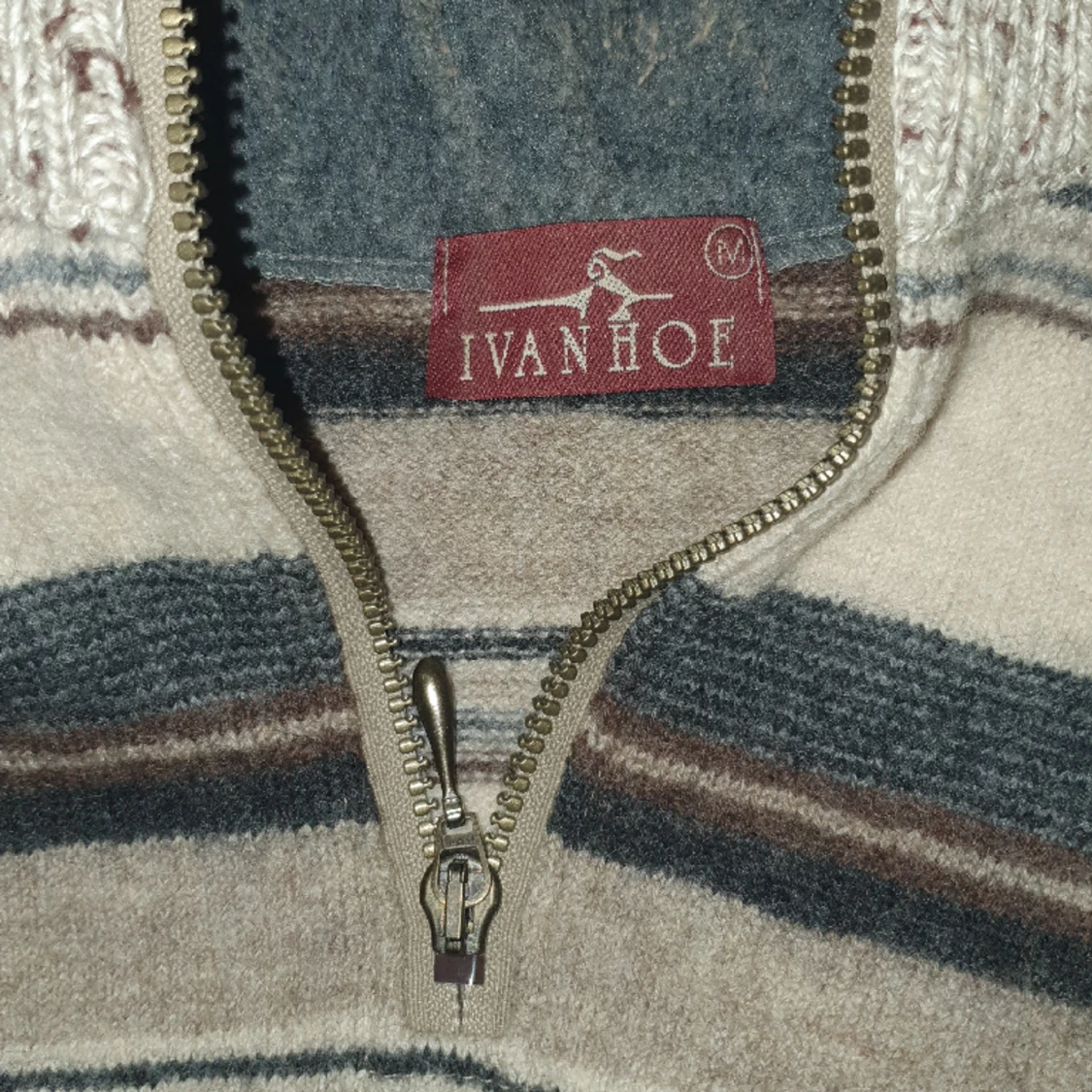 Ivanhoe stickad - 90