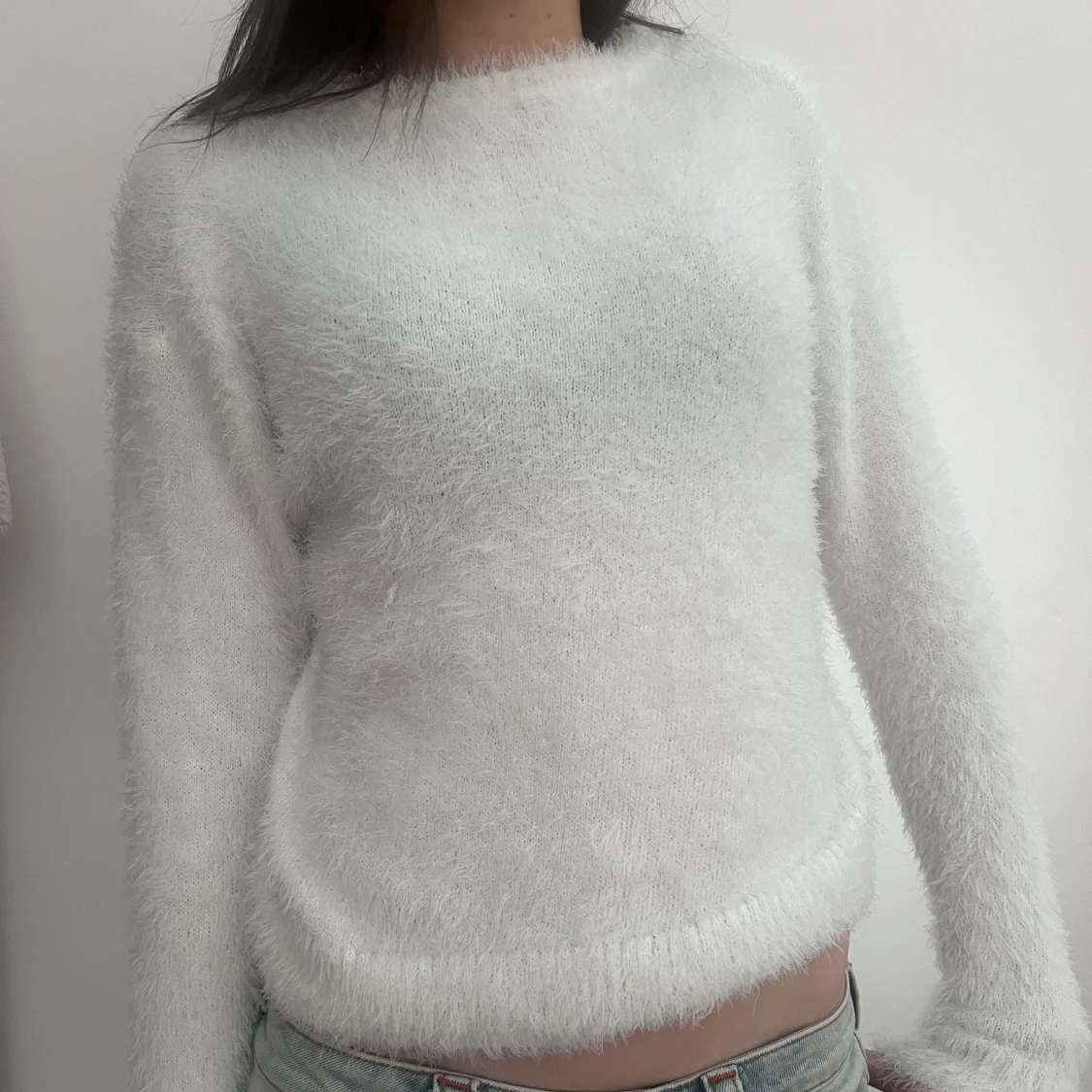 Stickad vit långärmad tröja  - 90