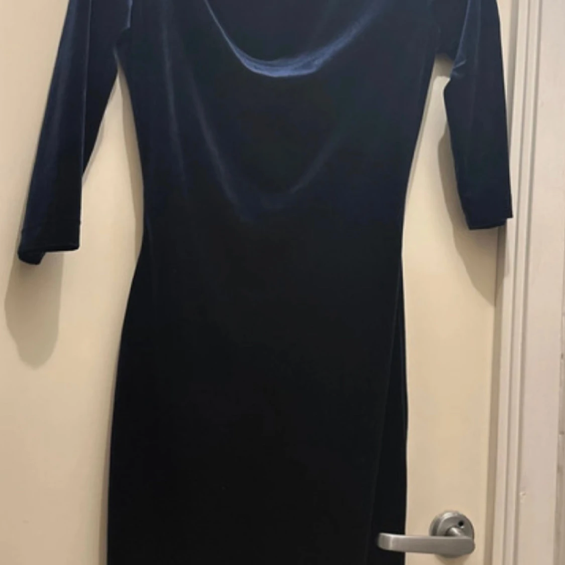 Blå sammets klänning 