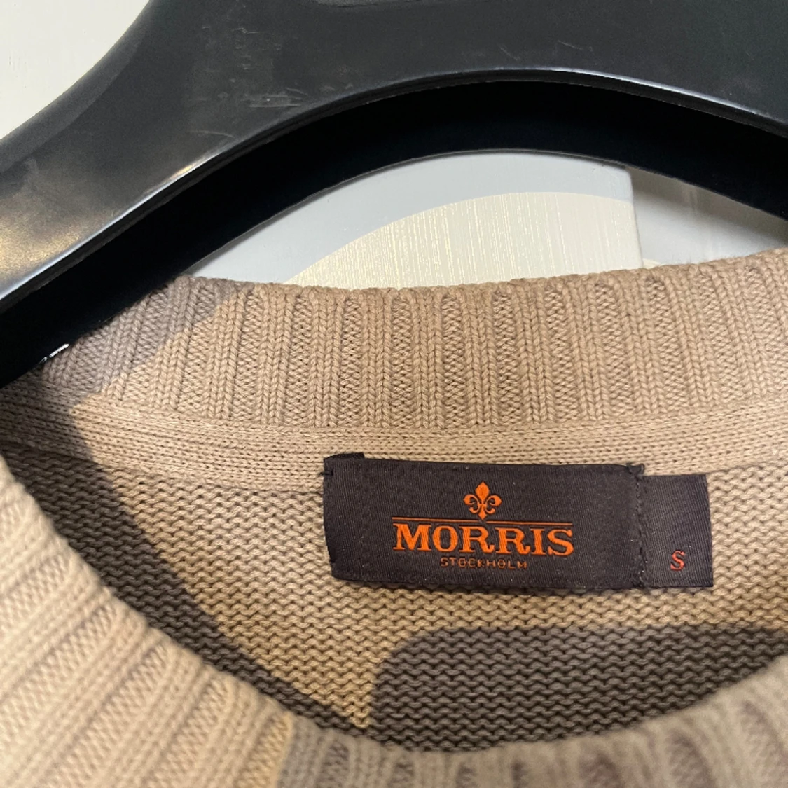 Stickad tröja från Morris  - 91