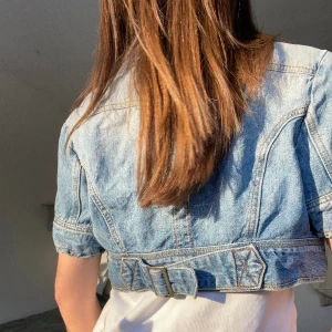 Jeansbolero - Super cool och helt utan defekter