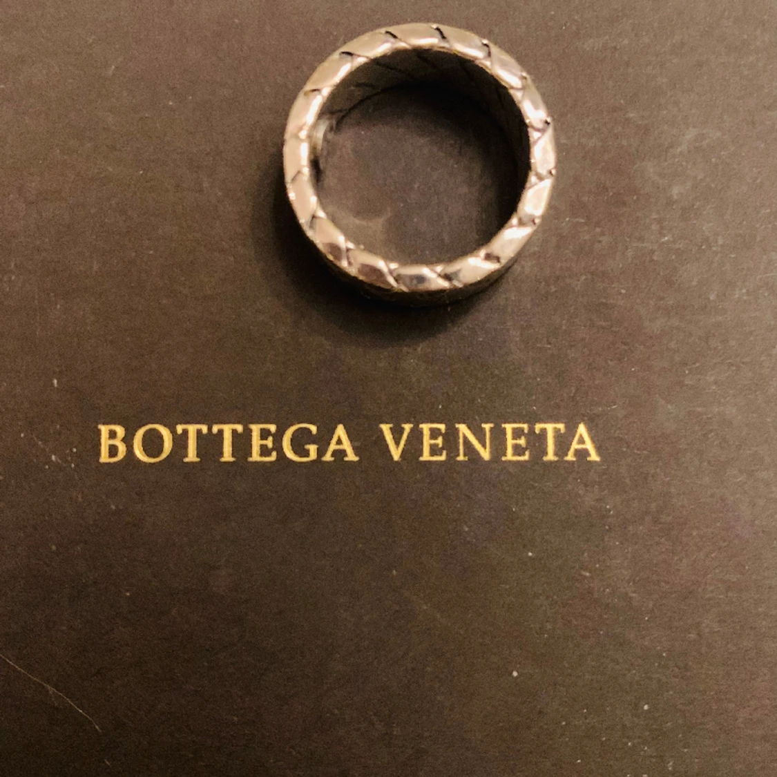 Ring bottega veneta