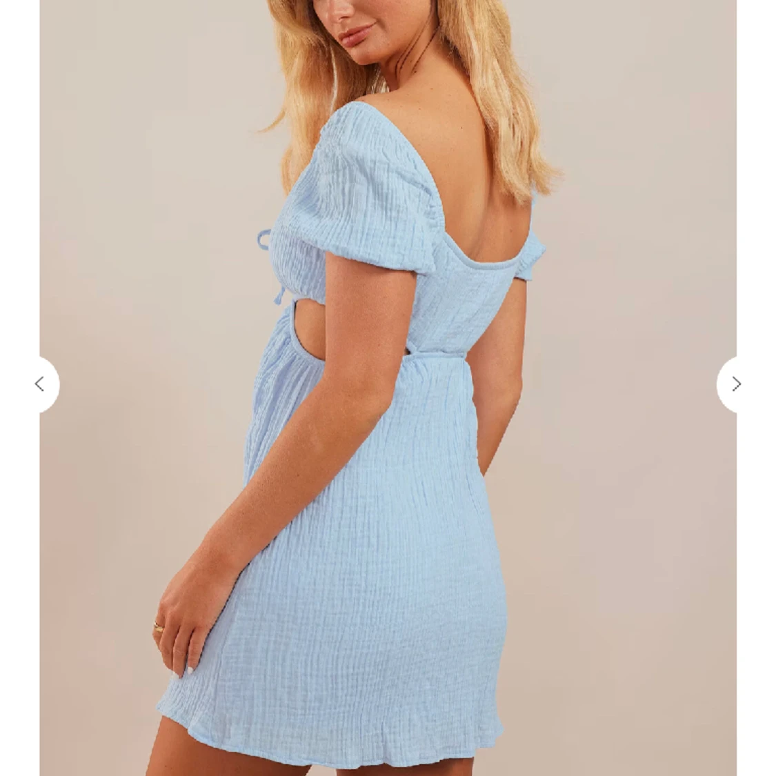 Blå klänning  - 90