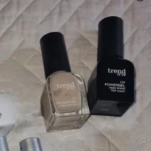 3 lack - Top coat samt två färger, helt nya och oanvända🫶🏼