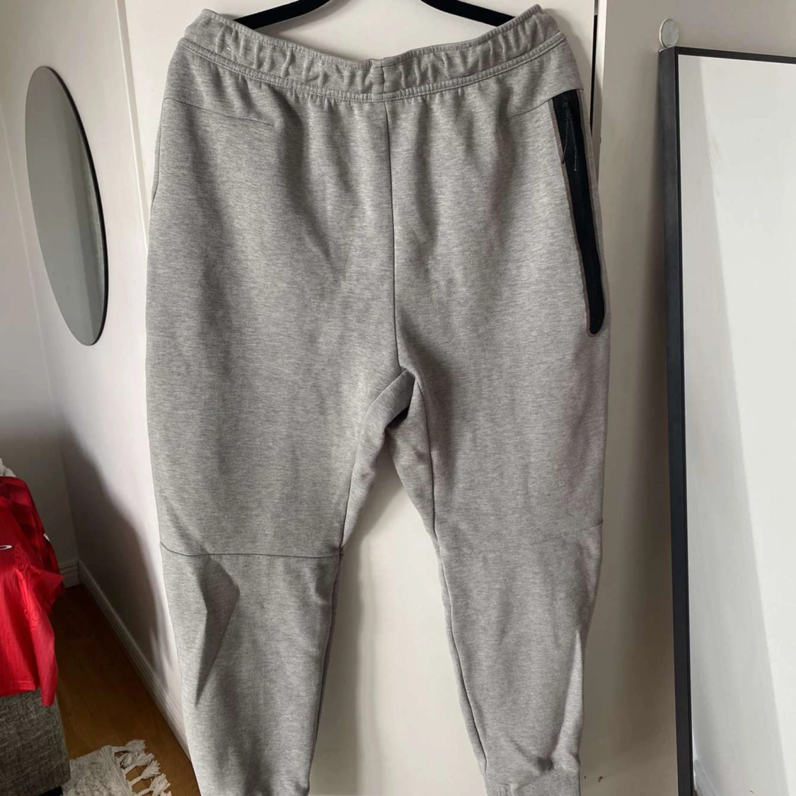 Nike tech pants - 90