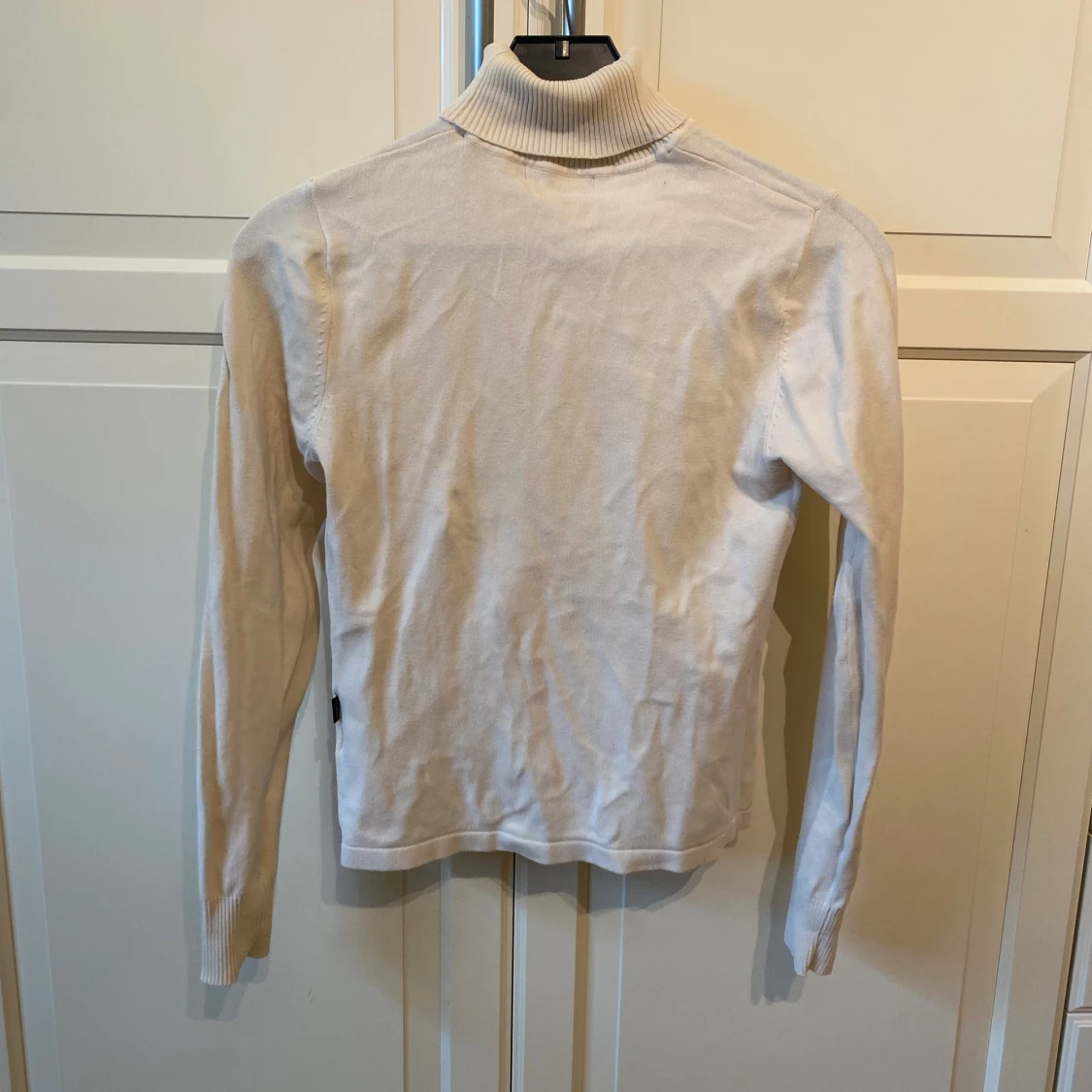 Polotröja i cream färg  - 91