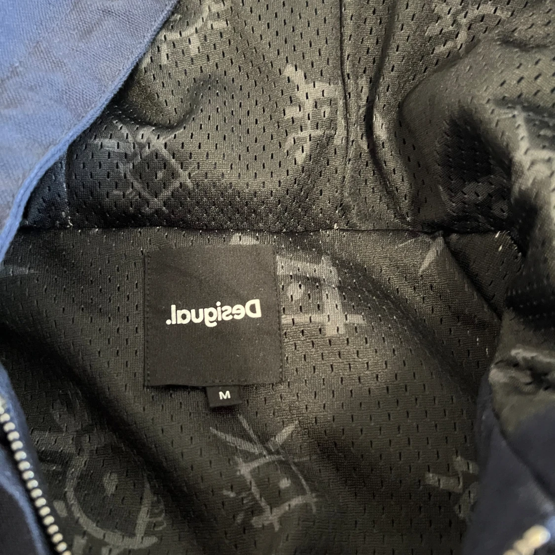 Desigual oanvänd höstjacka  - 93