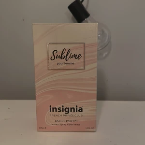 Parfym - Helt ny, endast luktad på! Inte min typ av doft.