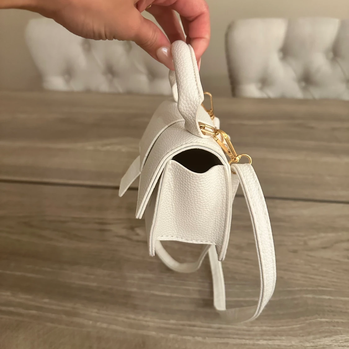 Vit liten väska - 90