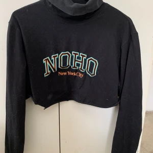 Polotröja croppad  - Polotröja croppad 