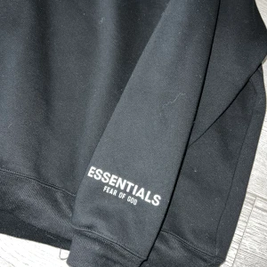 Essentials - 2st Essentials tröjor