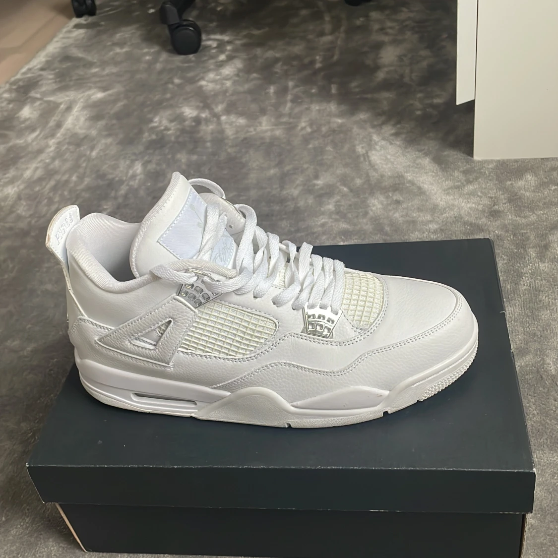 Jordan 4 Pure Money  - 90