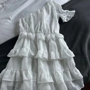 Studentklänning  - Lägger ut igen, så fin studentklänning 🤍