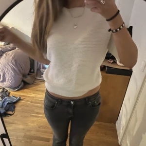 Stickad tröja - Söt stickad tröja