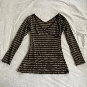 Glittrig tröja - Randig tröja med glitter, jätteeeeeee snygg