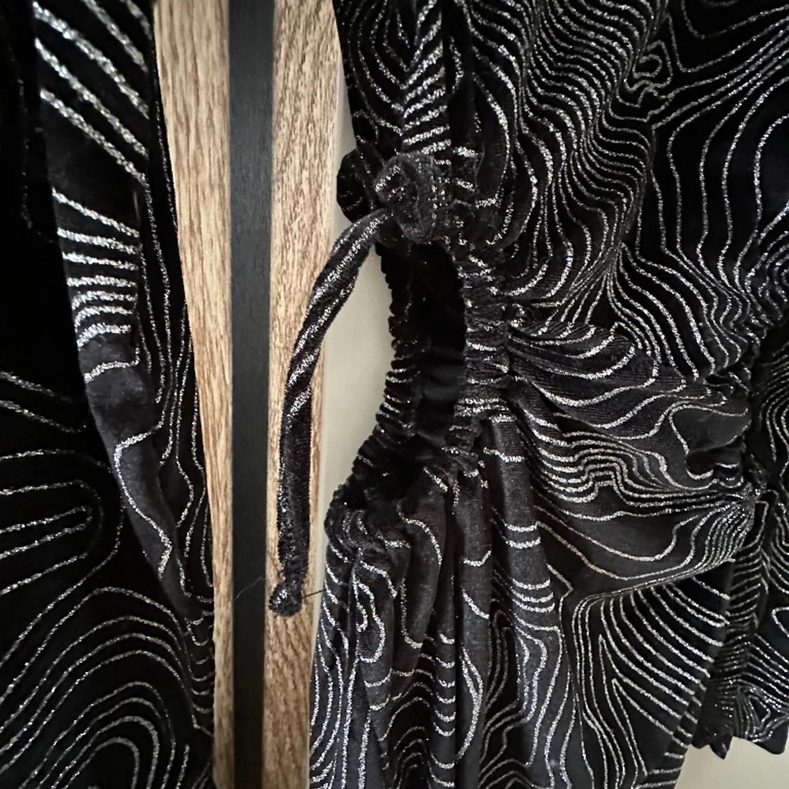 Glittrig klänning  - 90