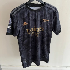 Arsenal - Arsenal tröja