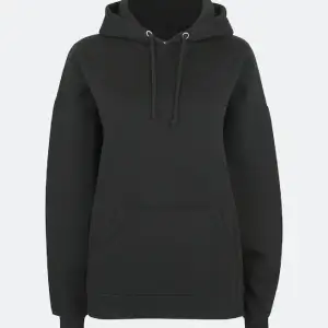 En svart bikbok hoodie som nog ganska många känner igen den är köpt för 399 o säljer för 99kr plus frakt❤️ den är använd fåtal gånger o är som ny! Super snygg och skön men den kommer aldrig till användning❤️