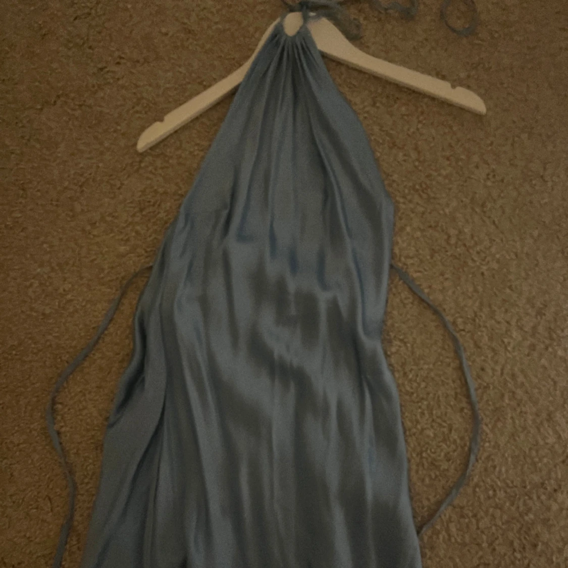 Öppen rygg klänning