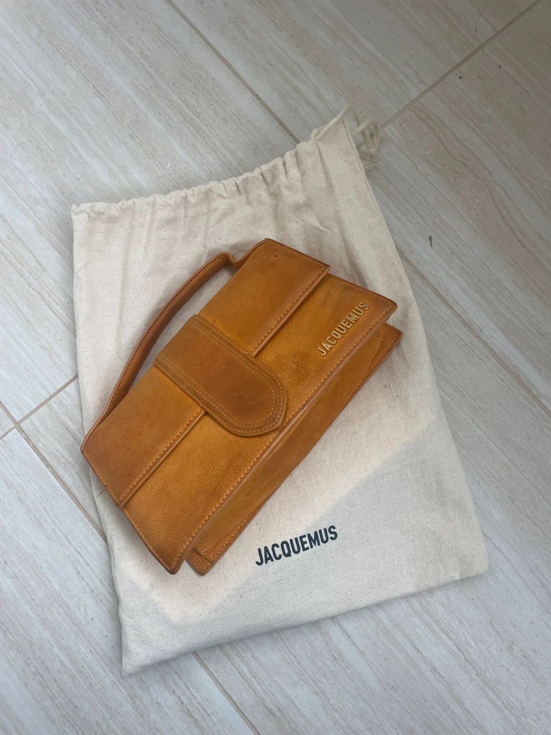 Jacquemus väska  - 90