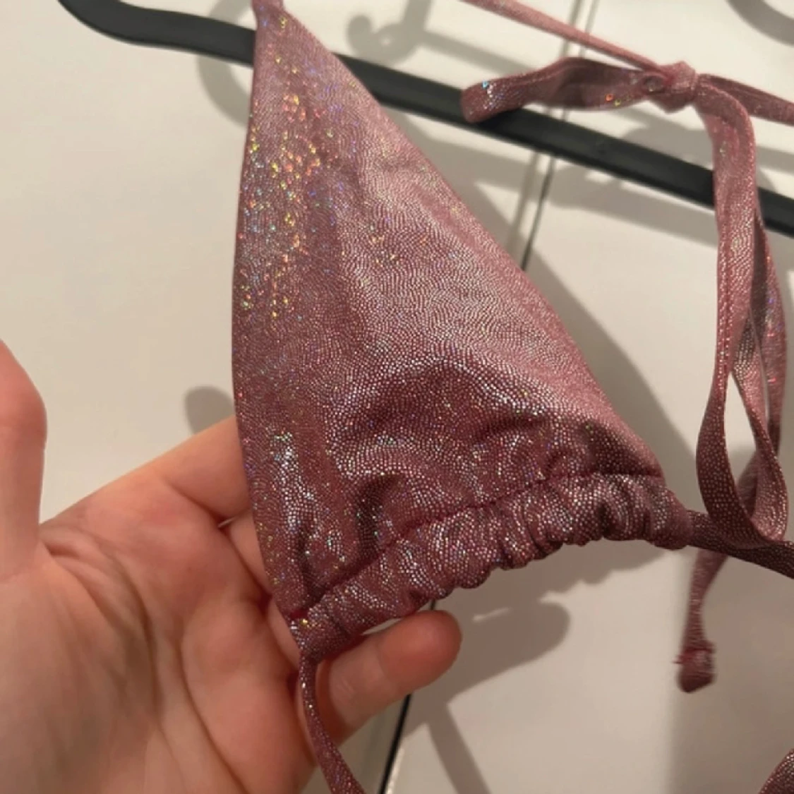 Bikini med stringtrosa  - 90