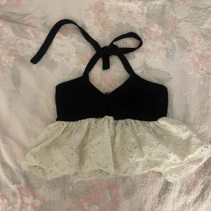 Zara topp - En snygg topp från zara som bara används någon enstaka gång🥰