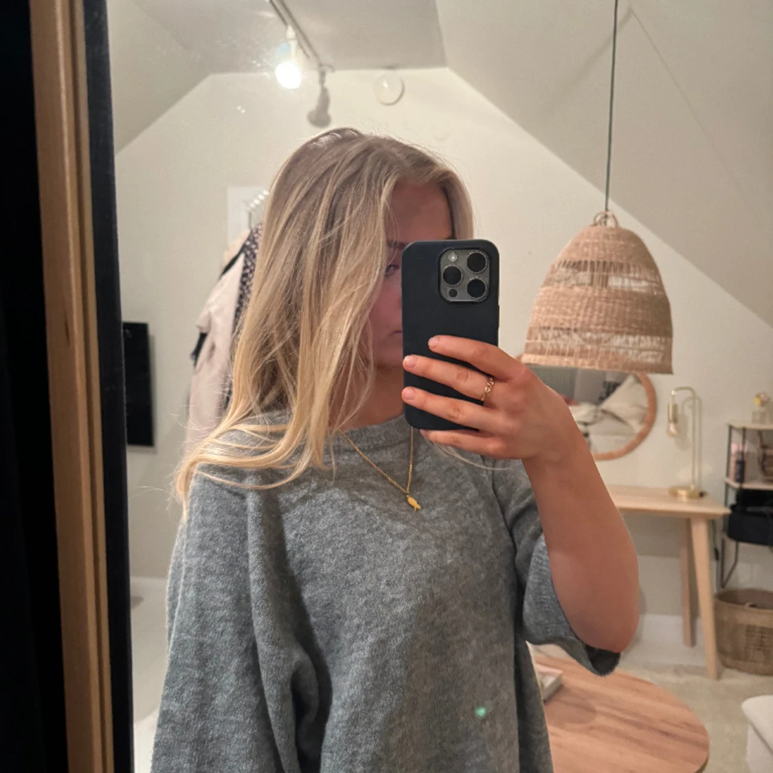 Stickad tröja med korta ärmar - 90