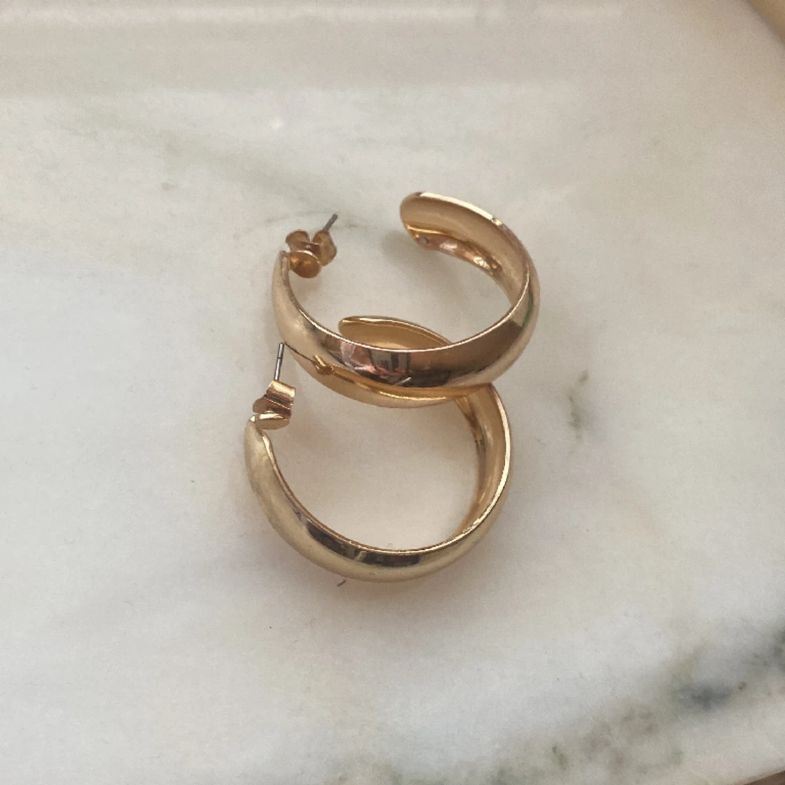 guld hoops (platerade)