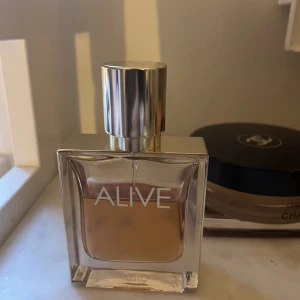 Alive parfym Hugo Boss - Alive edp 30 ml (ca 2/3 kvar)