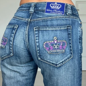 Victoria beckham jeans - midjemått: 36cm rakt över, innerbenslängd: 80cm 💗 
