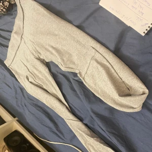 Gråa tights - Gråa tights från gina tricot Inga defekter