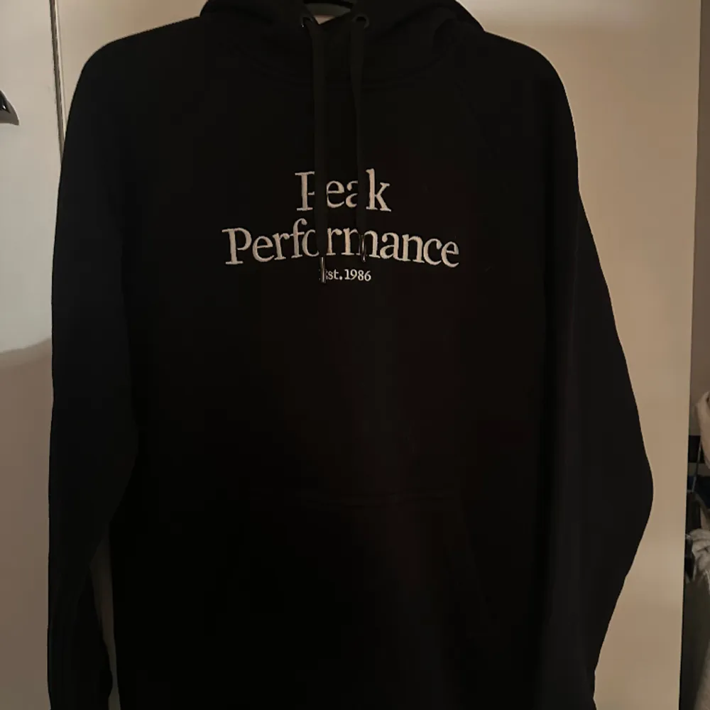 Skick 10/10 aldrig använd eller testad . Hoodies.