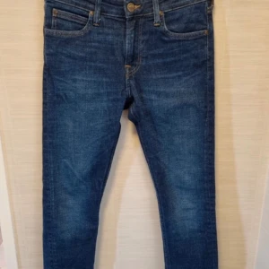 Slim fit jeans - Jag säljer mina slim fit jeans dom är i mycket bra skick och använda ett fåtal gånger.Pris kan diskuteras,bara att skriva om du har några funderingar eller frågor.