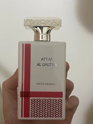  Swiss Arabian Attar Al Ghutra parfym - Original price is 649kr. I do not have a box, only the perfume 95/100ml left in the bottle.