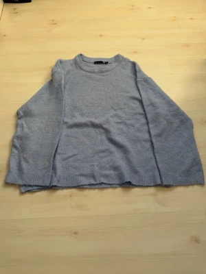 Stickad tröja - Superfin stickad tröja💕