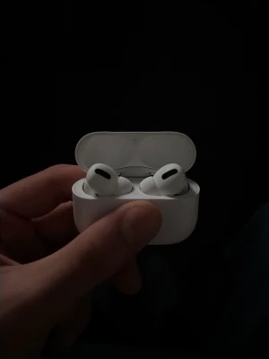 Apple AirPods Pro 2 - Kvitto från Power Finns!! Nypris ligger på ~2900kr