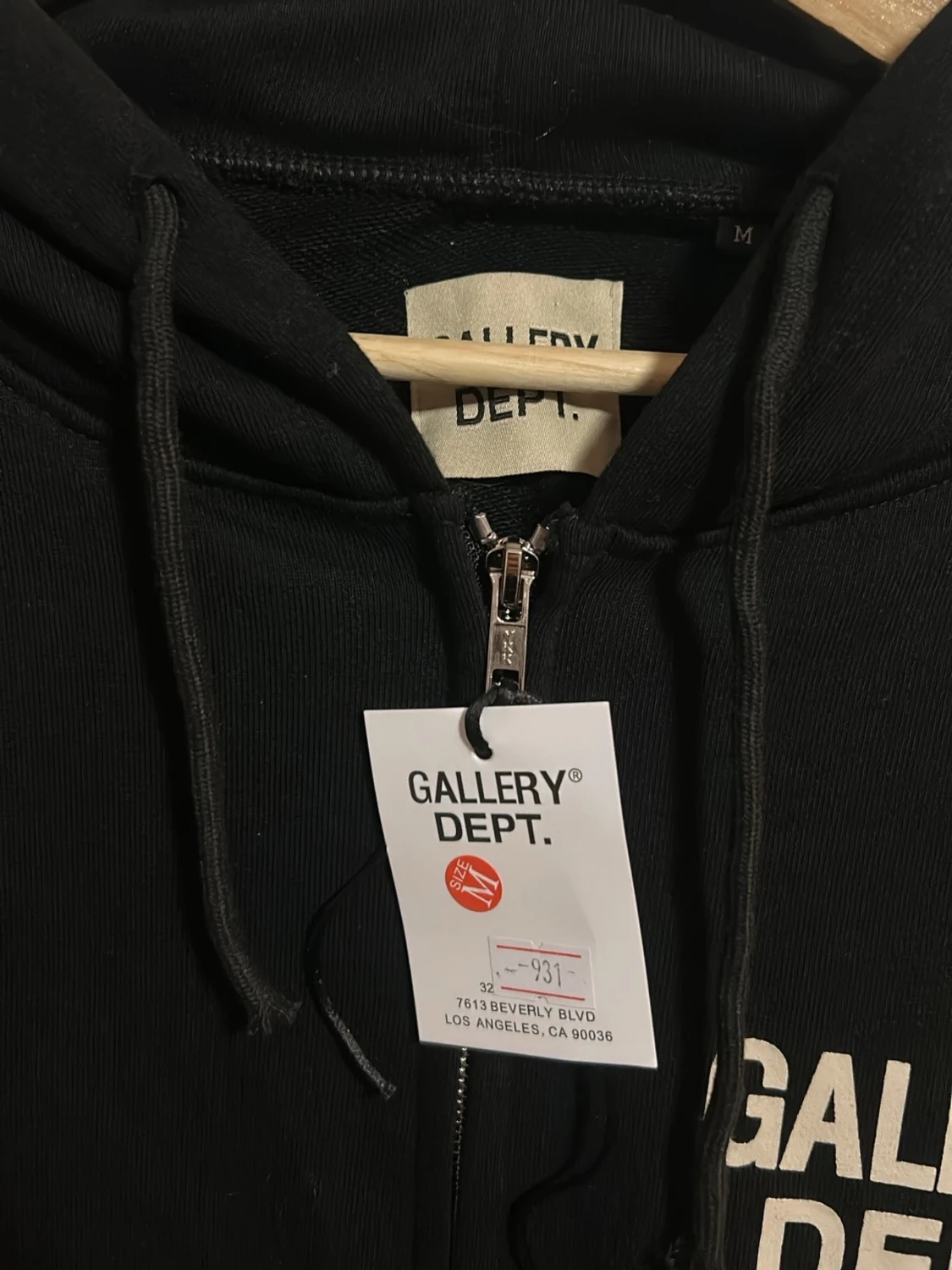 Svart hoodie från Gallery Dept. - 2