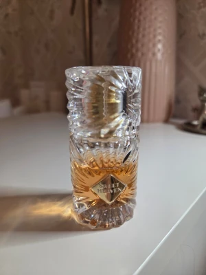 Sweet Heaven parfym från Gulf Orchid - Sötaste lillflaskan, ursprungligen 20 ml. Innehåll se bilder! Perfekt test!