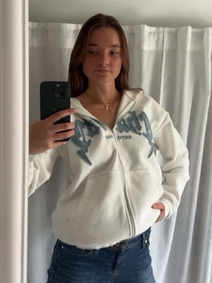 Black Squad Hoodie - Snygg hoodie från Black Squad. Bra skick.