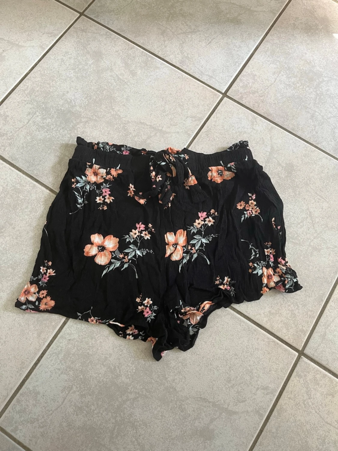 Blommiga shorts