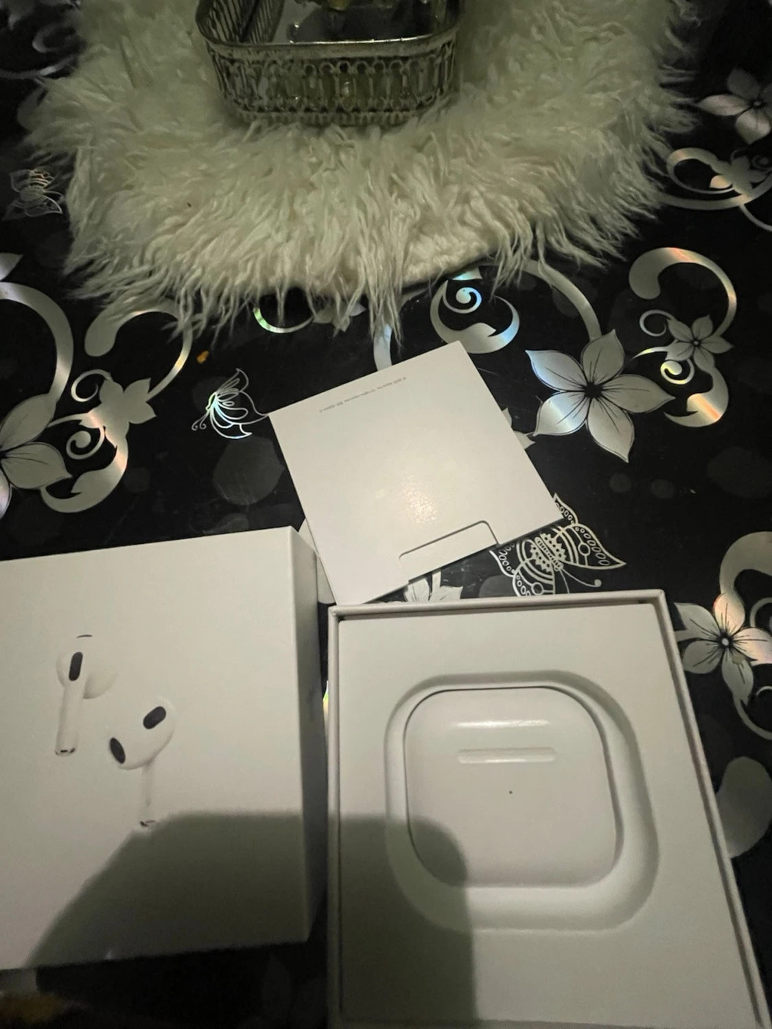 Apple AirPods Pro med laddningsetui