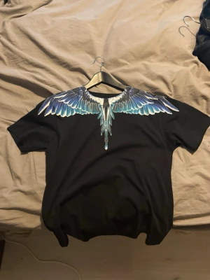 Marcelo burlon t-shirt - Väldigt sparsamt använd