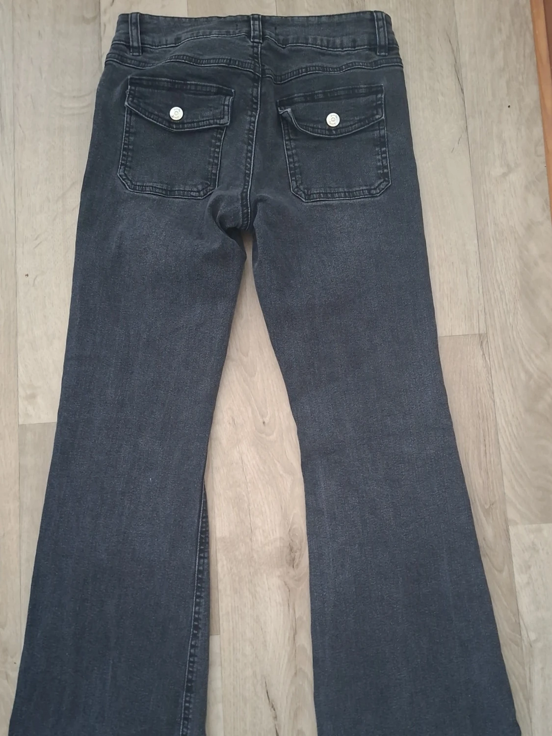 Svarta bootcut jeans från Denim Day - 2