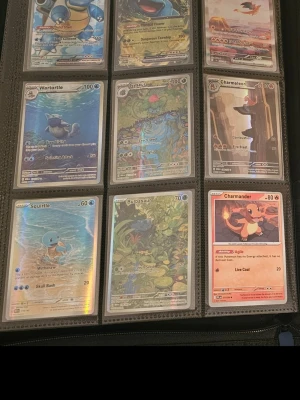 Pokemon - Perfekt för barn att leka med eller om man vill utöka sin samling, notera att dom ej är original! Tar gärna emot bud och säljer för rätt pris :) har fler fick bara ha 7 bilder!